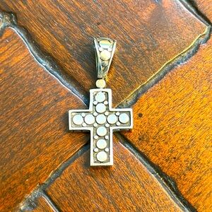 John Hardy Silver Cross Dot Pendant NP 33604